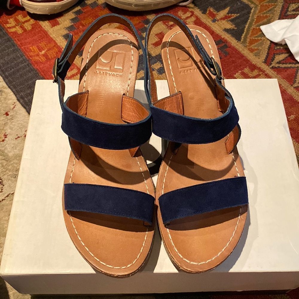 J. Litvack Leather and wood wedges 4” heel
